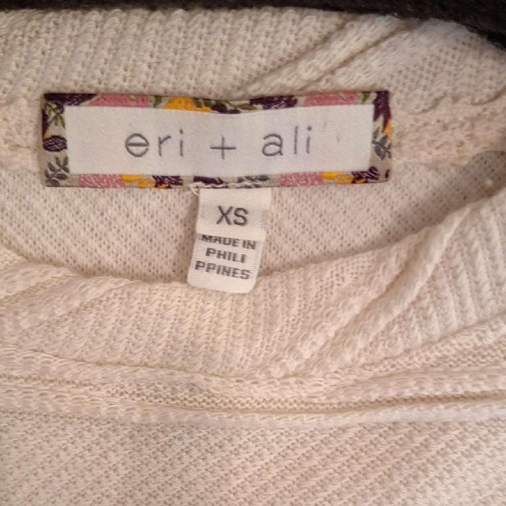 🔥🔥CLEARANCE🔥 Anthropology eri + ali Chic Lace Sleeve Sweater. Size XS - Picture 9 of 10